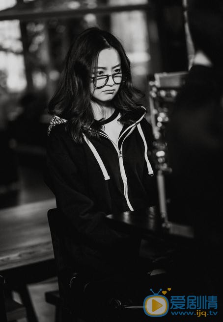 蒋毓玮街拍写真 蒋毓玮高清写真_蒋毓玮高清剧照