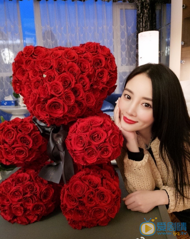 李小璐生活照 李小璐高清写真_李小璐高清剧照