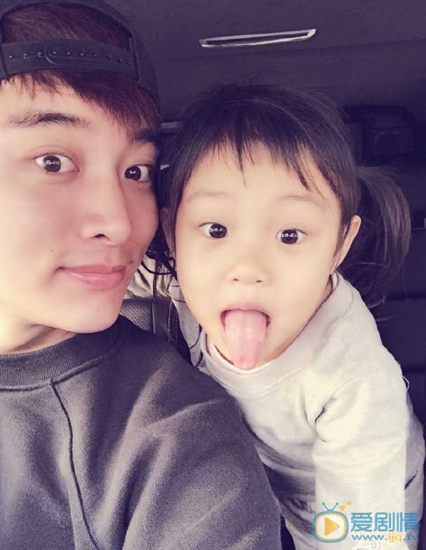 李小璐李小璐一家三口 李小璐高清写真_李小璐高清剧照