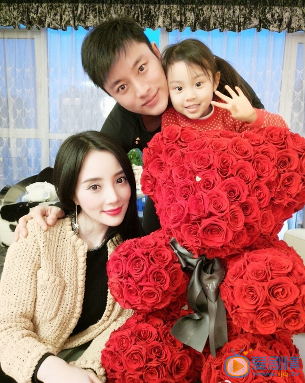 李小璐李小璐一家三口 李小璐高清写真_李小璐高清剧照
