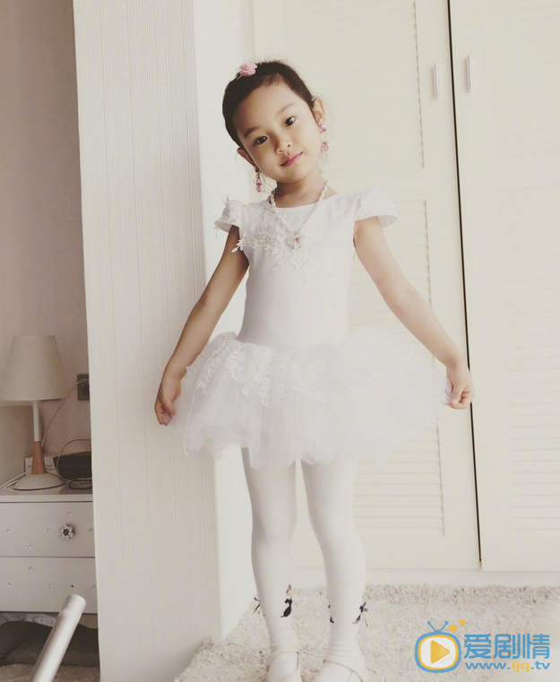李小璐李小璐女儿甜馨 李小璐高清写真_李小璐高清剧照