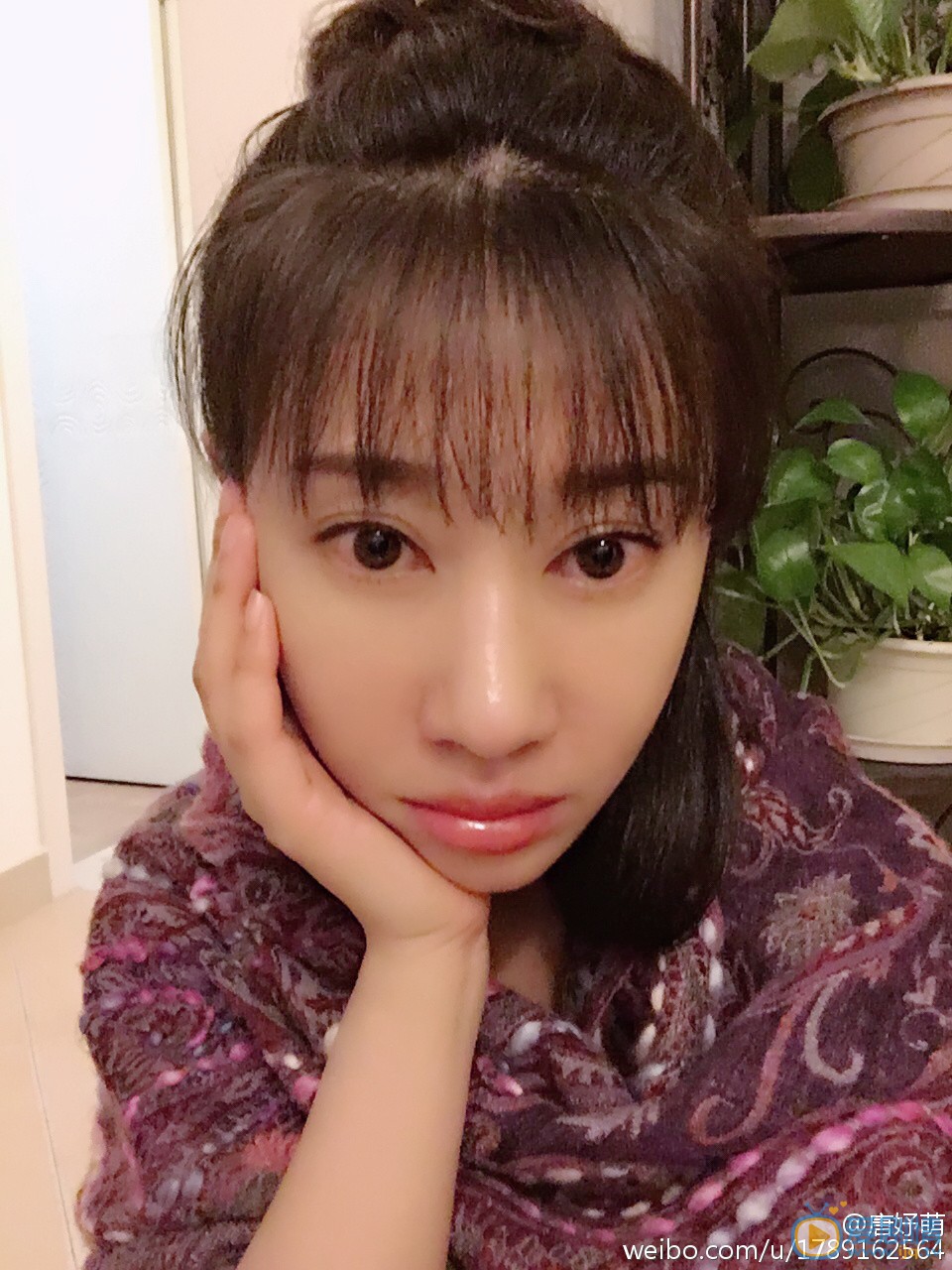 唐妤萌逗逼卖萌照 唐妤萌高清写真_唐妤萌高清剧照