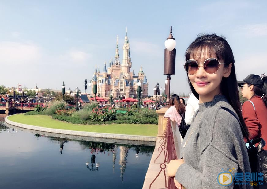 唐妤萌旅行照 唐妤萌高清写真_唐妤萌高清剧照