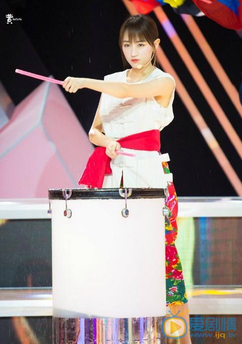 黄婷婷演唱会照 黄婷婷高清写真_黄婷婷高清剧照