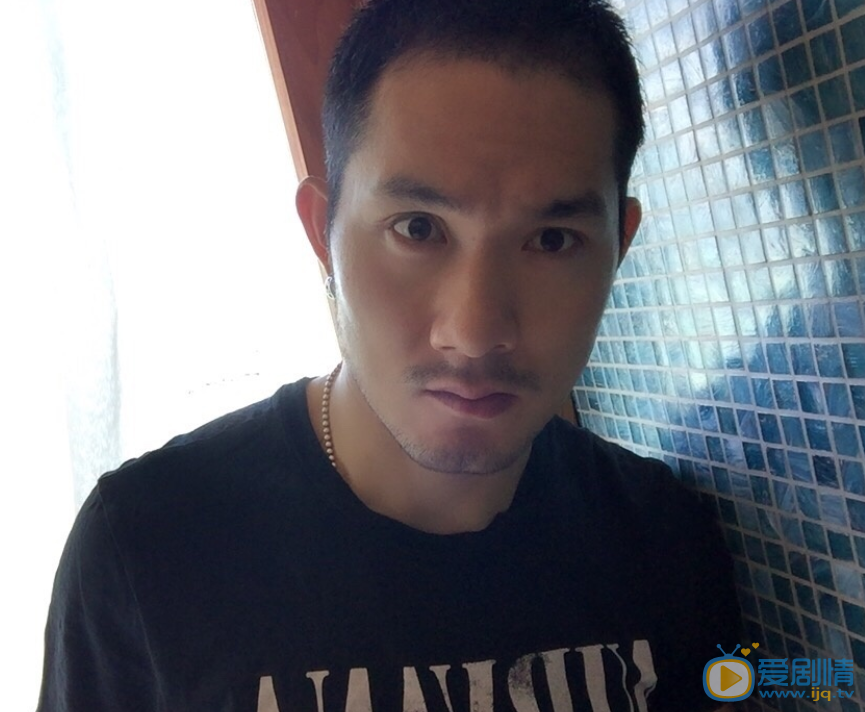 赵健生活照 赵健高清写真_赵健高清剧照