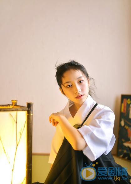 杨肸子道服写真 杨肸子高清写真_杨肸子高清剧照