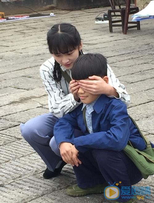 杨肸子片场照 杨肸子高清写真_杨肸子高清剧照