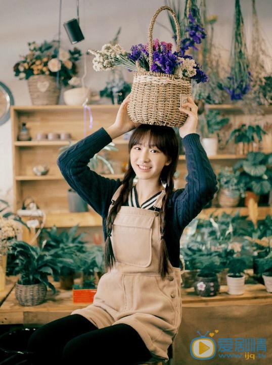 杨肸子文艺写真 杨肸子高清写真_杨肸子高清剧照