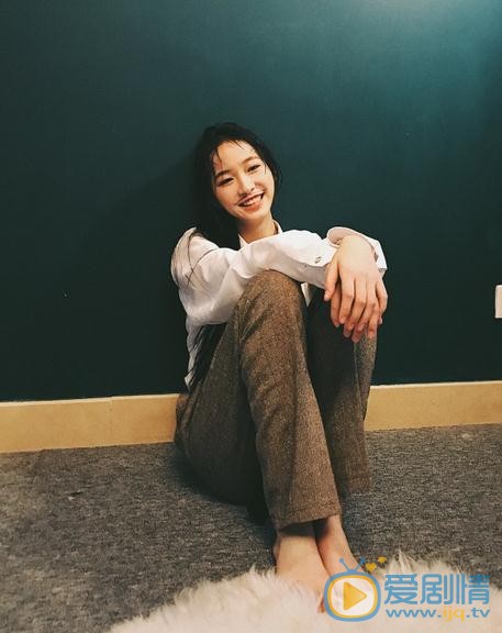 杨肸子帅气写真 杨肸子高清写真_杨肸子高清剧照