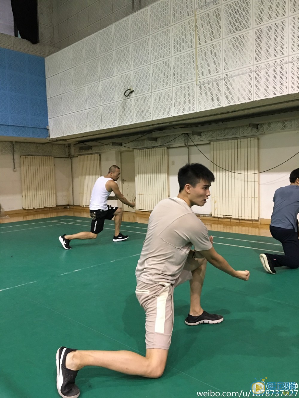 王羽铮运动健身照 王羽铮高清写真_王羽铮高清剧照