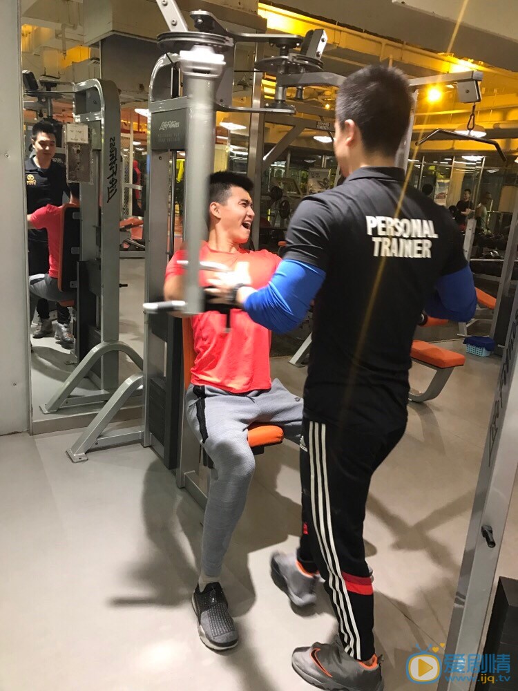 王羽铮运动健身照 王羽铮高清写真_王羽铮高清剧照