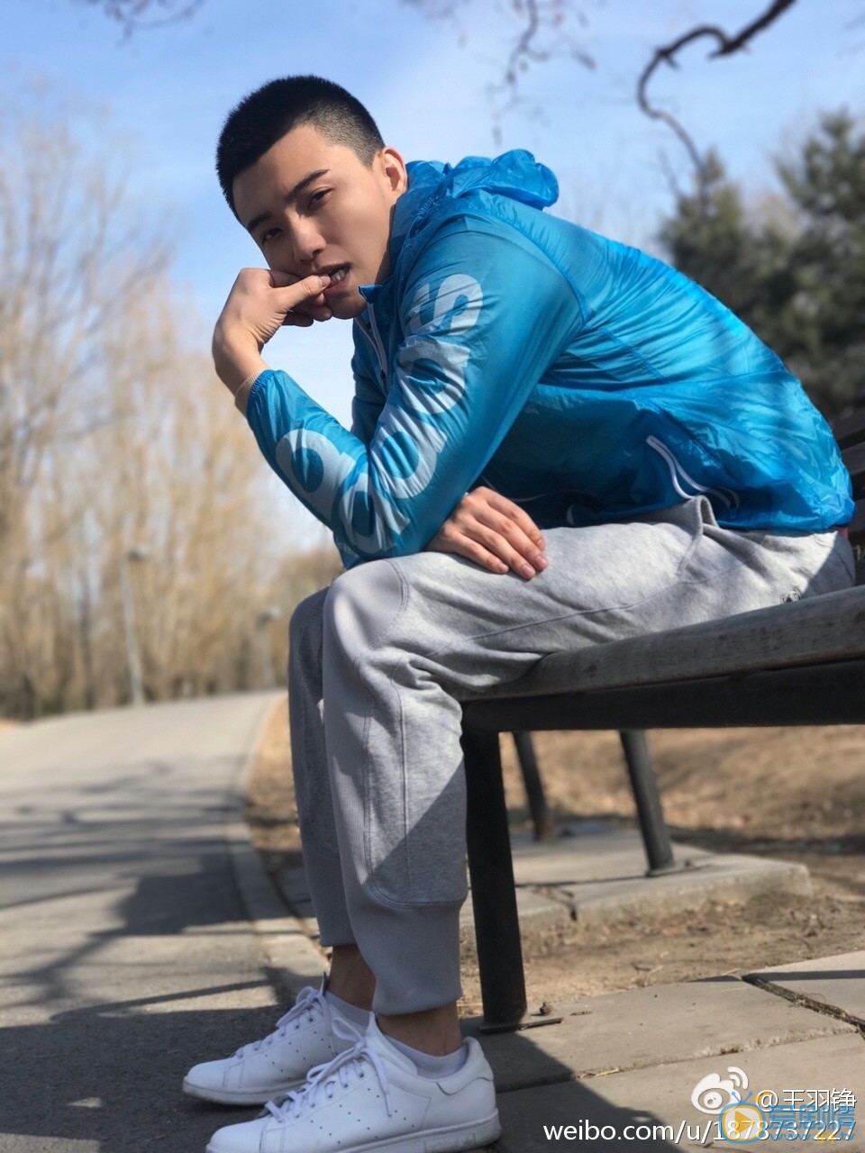 王羽铮时尚街拍 王羽铮高清写真_王羽铮高清剧照