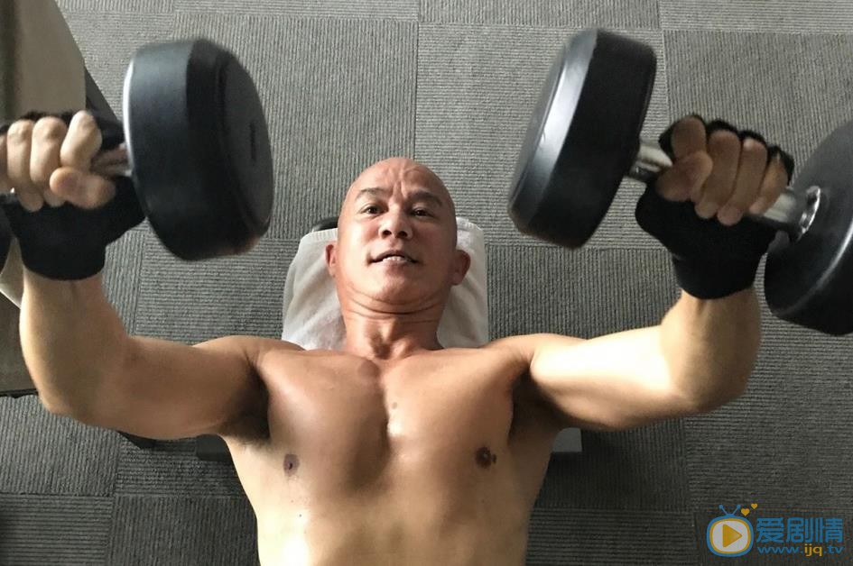 李子雄健身照 李子雄高清写真_李子雄高清剧照