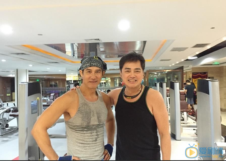 李子雄健身照 李子雄高清写真_李子雄高清剧照