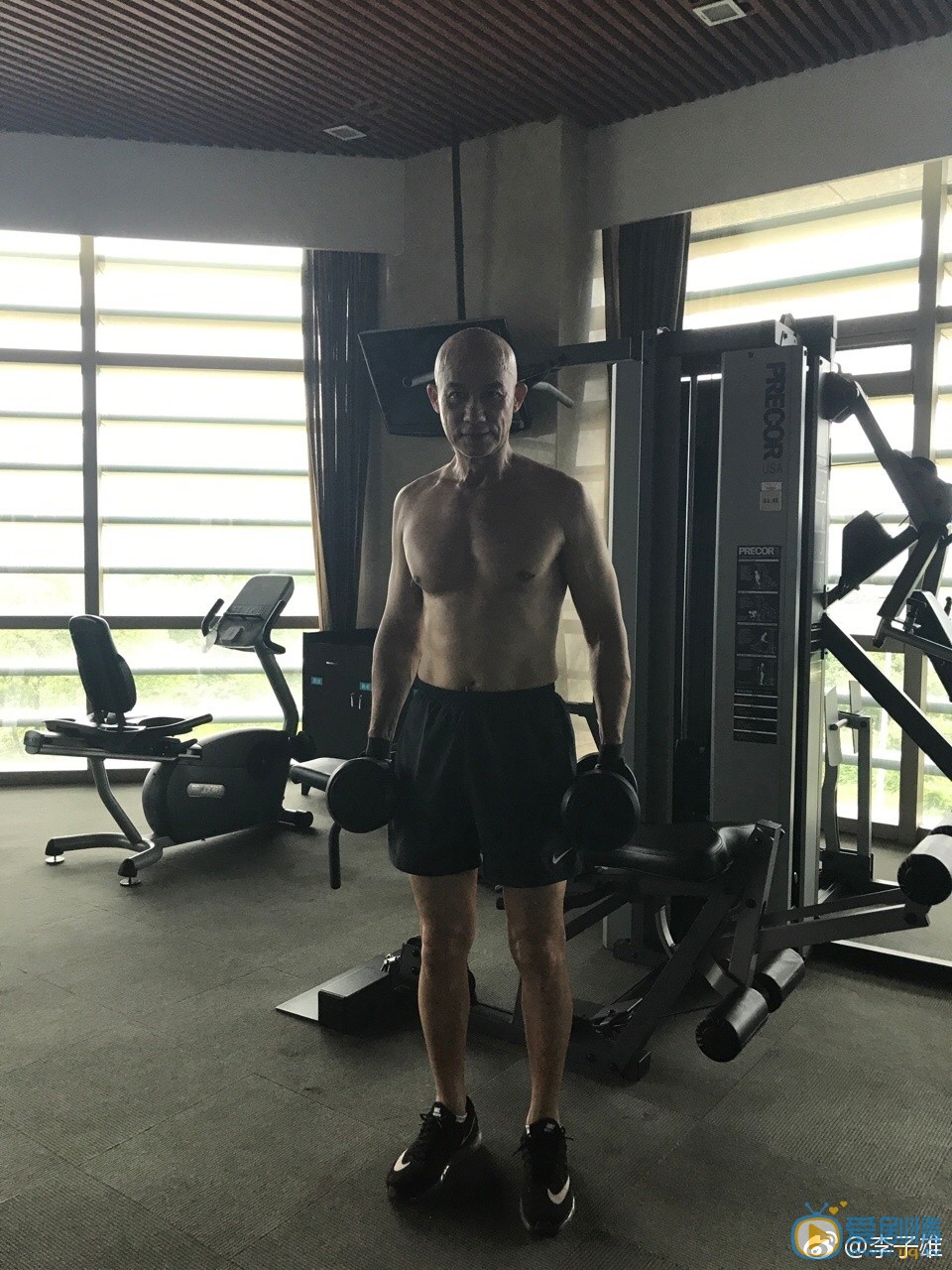 李子雄健身照 李子雄高清写真_李子雄高清剧照