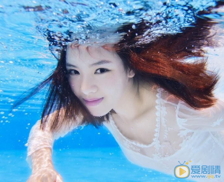 熊玉婷水中写真 熊玉婷高清写真_熊玉婷高清剧照