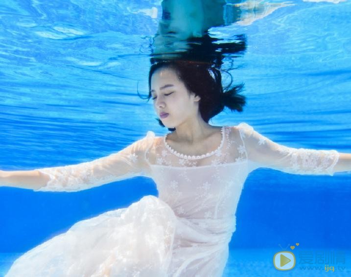 熊玉婷水中写真 熊玉婷高清写真_熊玉婷高清剧照