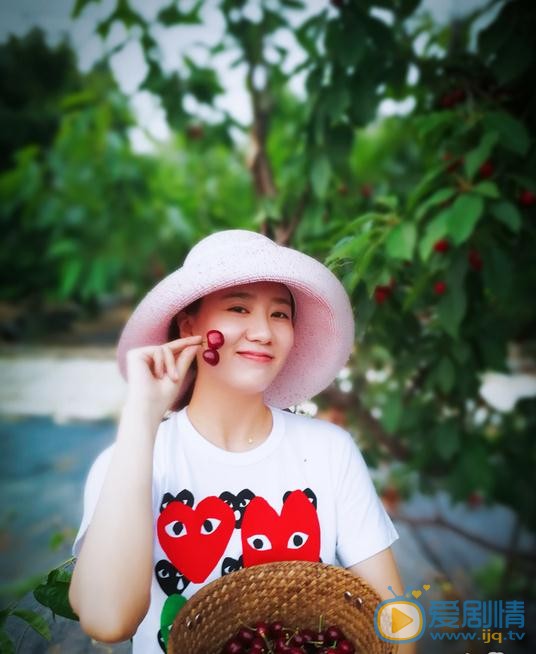 杨淇旅游照 杨淇高清写真_杨淇高清剧照