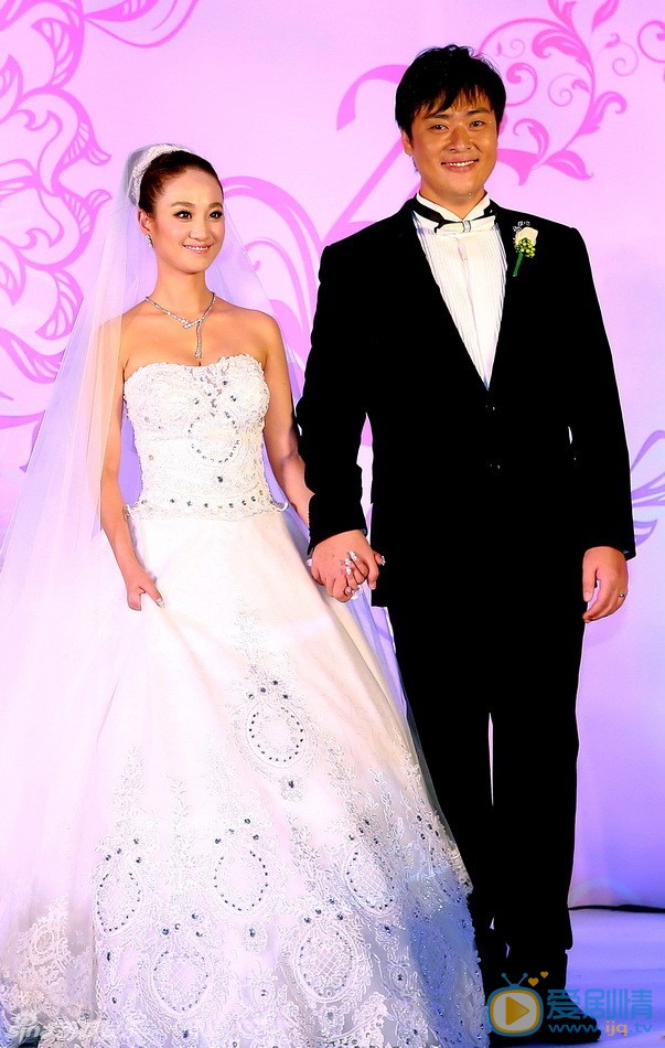 张桐结婚照 张桐高清写真_张桐高清剧照