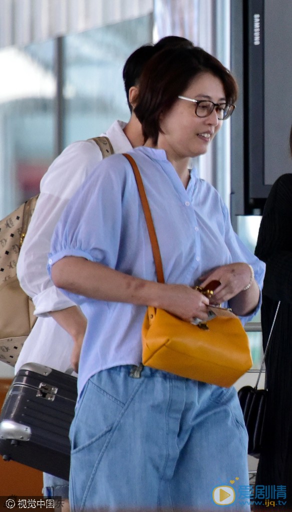 周海媚路透街拍照 周海媚路透街拍照