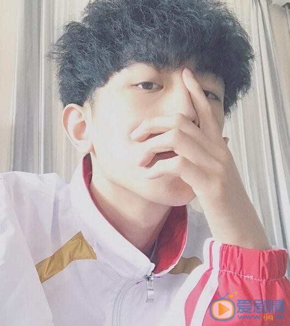 王旭东生活照 王旭东高清写真_王旭东高清剧照