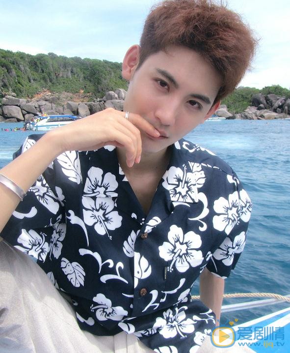 赵炫棋海边照