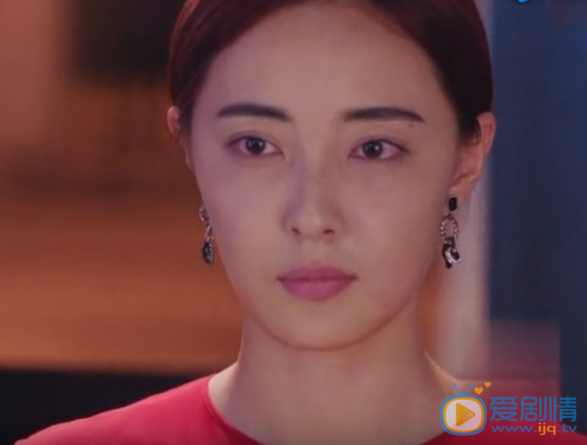 一粒红尘乔楚为什么整容？乔楚背后隐藏着什么秘密？