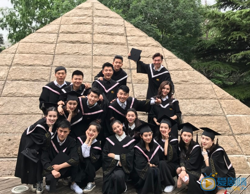 李昕哲毕业照 李昕哲高清写真_李昕哲高清剧照