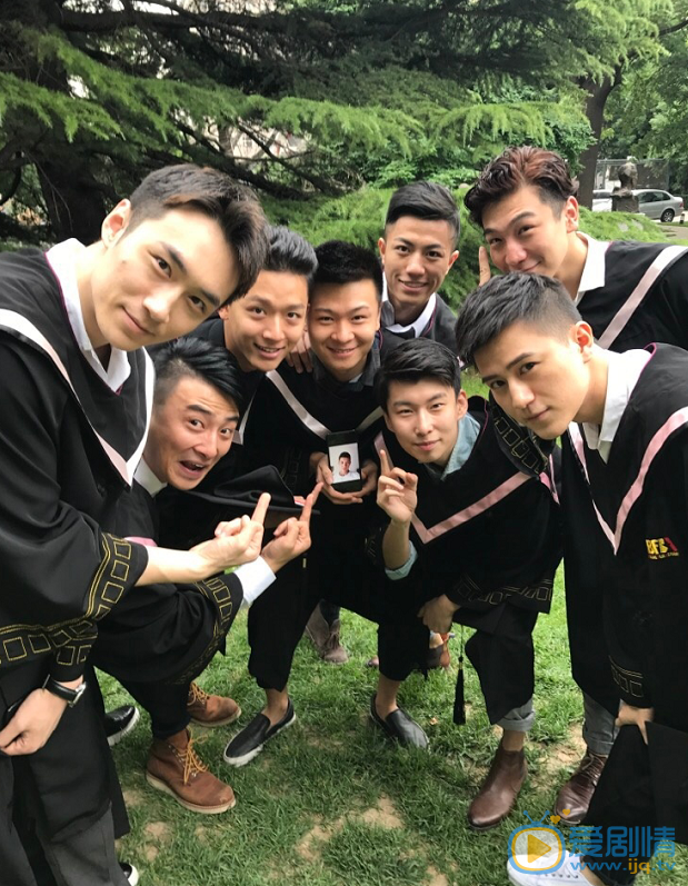 李昕哲毕业照 李昕哲高清写真_李昕哲高清剧照