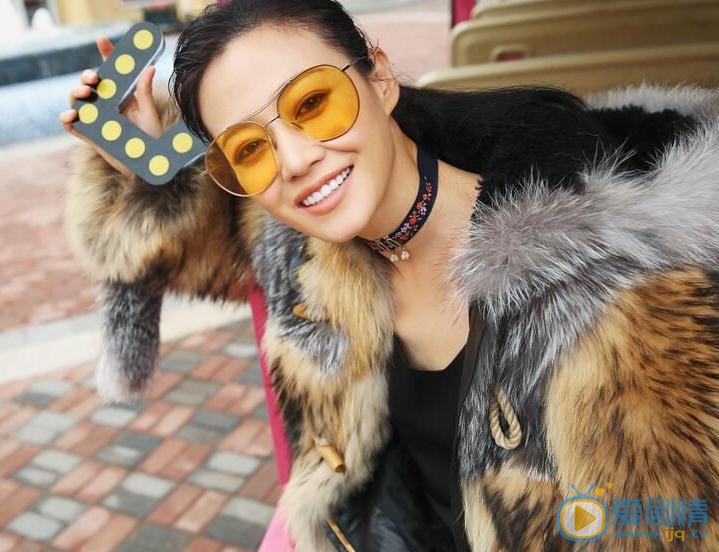 谭卓街拍写真 谭卓高清写真_谭卓高清剧照
