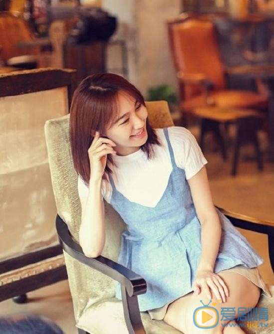 李菲儿休闲街拍 李菲儿高清写真_李菲儿高清剧照
