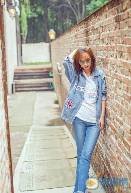 李菲儿休闲街拍 李菲儿高清写真_李菲儿高清剧照