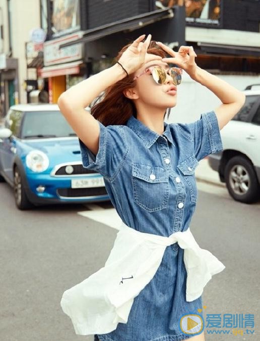 李菲儿休闲街拍 李菲儿高清写真_李菲儿高清剧照
