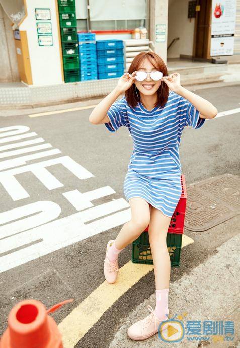 李菲儿休闲街拍 李菲儿高清写真_李菲儿高清剧照