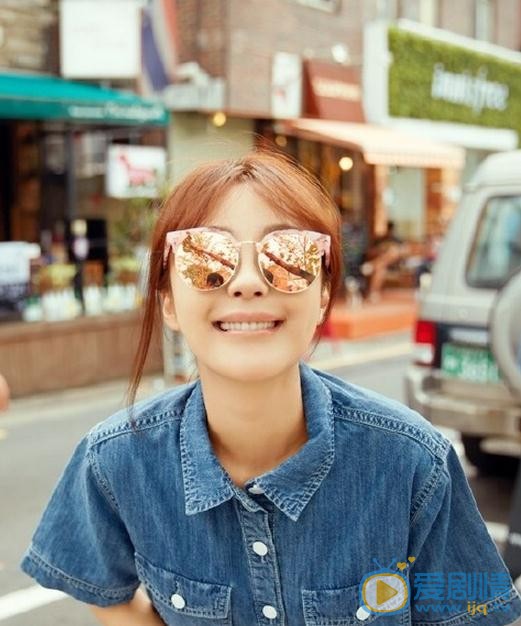 李菲儿休闲街拍 李菲儿高清写真_李菲儿高清剧照