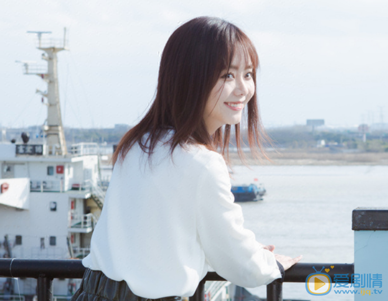 谭松韵《浪花一朵朵》剧照 谭松韵高清写真_谭松韵高清剧照