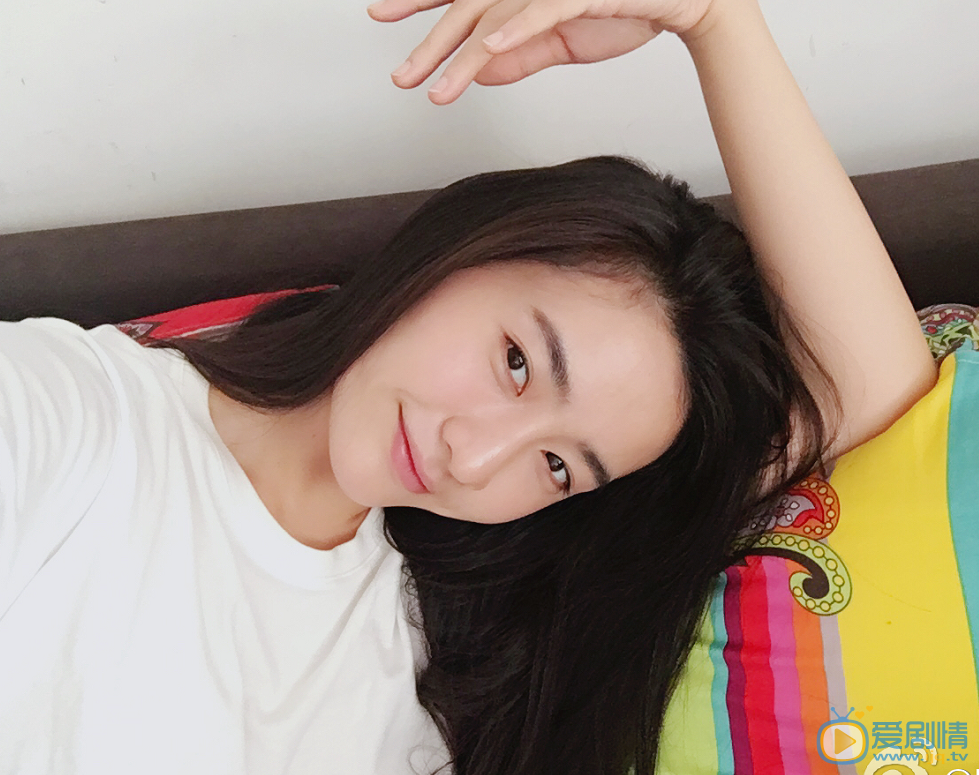 何昕霖生活照 何昕霖高清写真_何昕霖高清剧照