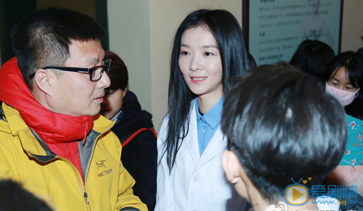 齐溪《春风十里不如你》剧照 齐溪高清写真_齐溪高清剧照