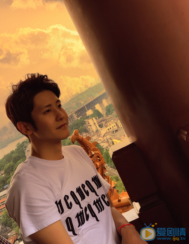 马骙生活照 马骙高清写真_马骙高清剧照