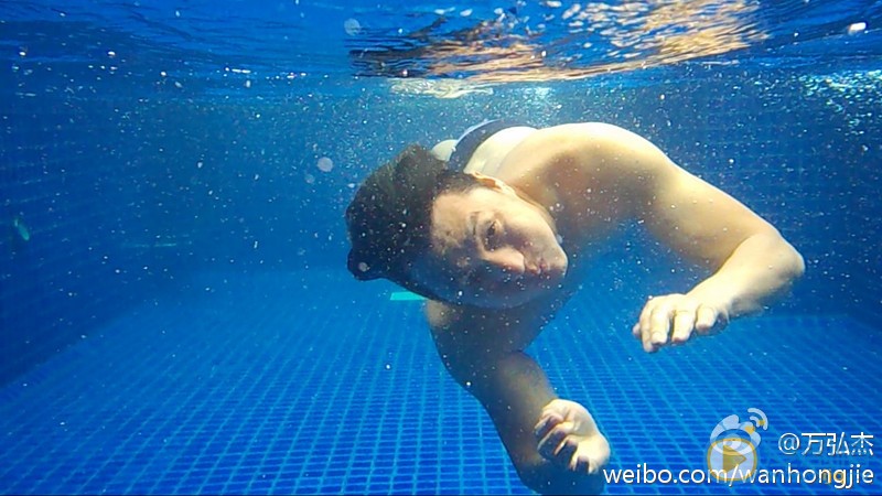 万弘杰生活照 万弘杰高清写真_万弘杰高清剧照