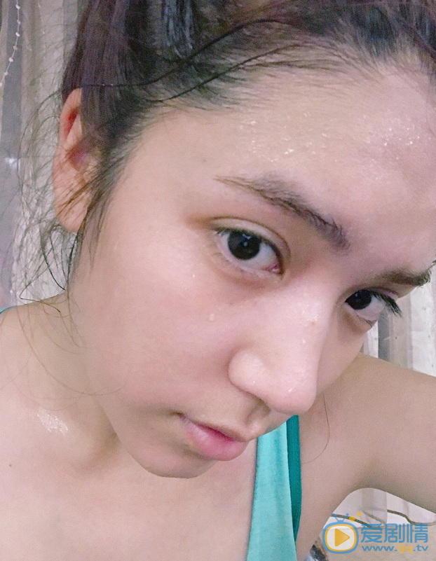 夏若妍卖萌照 夏若妍高清写真_夏若妍高清剧照
