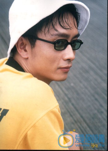 谢君豪青涩写真 谢君豪高清写真_谢君豪高清剧照
