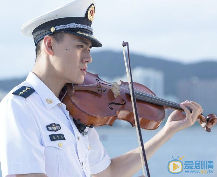 金禹伯个人资料简介 金禹伯《深海利剑》剧照