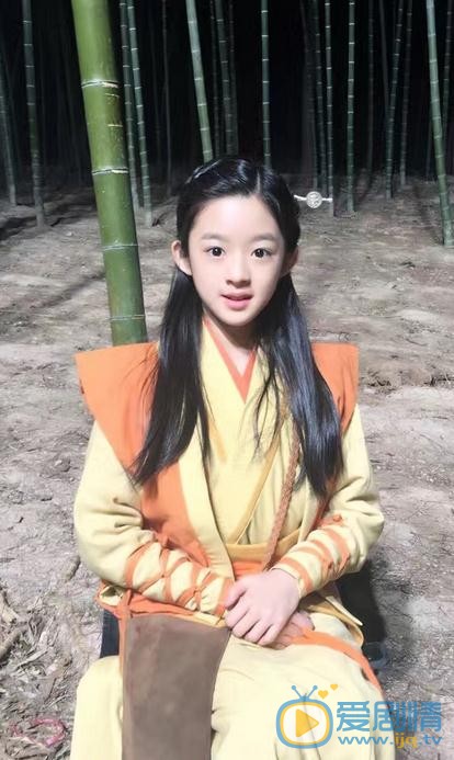 黄杨钿甜片场照 黄杨钿甜高清写真_黄杨钿甜高清剧照