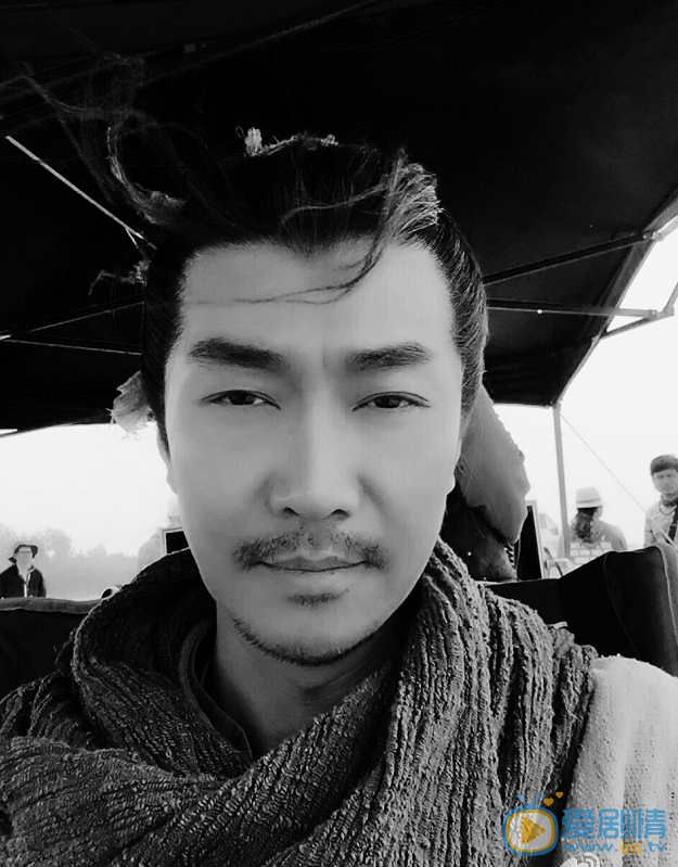 李进荣生活照 李进荣高清写真_李进荣高清剧照