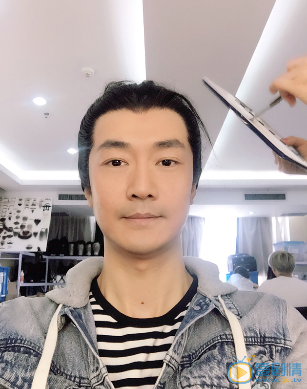 李进荣生活照 李进荣高清写真_李进荣高清剧照