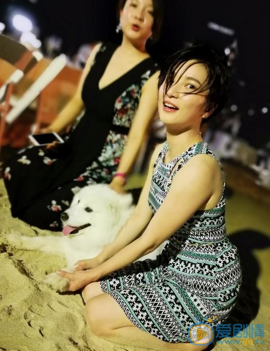 王艺曈朋友合照 王艺曈高清写真_王艺曈高清剧照