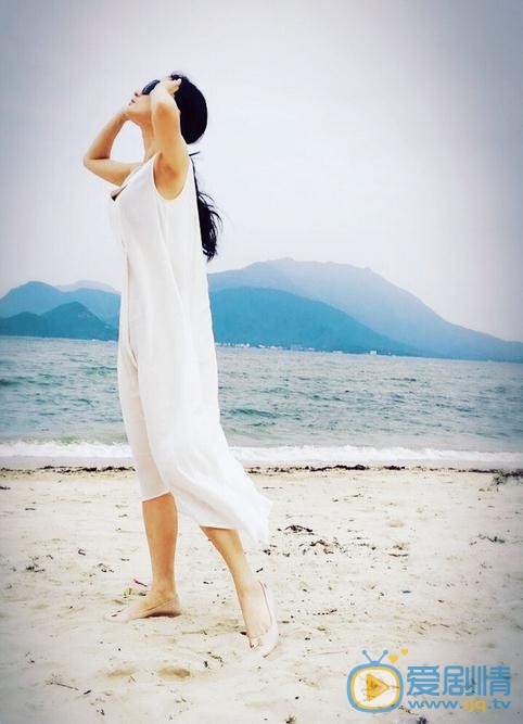 王艺曈海边照 王艺曈高清写真_王艺曈高清剧照