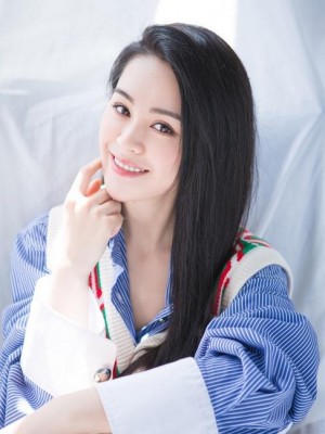 蒙玉立