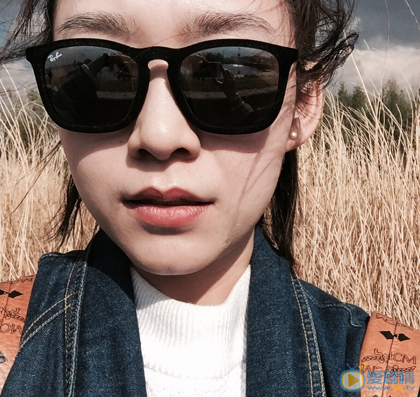 吕晓霖黑白写真 吕晓霖高清写真_吕晓霖高清剧照